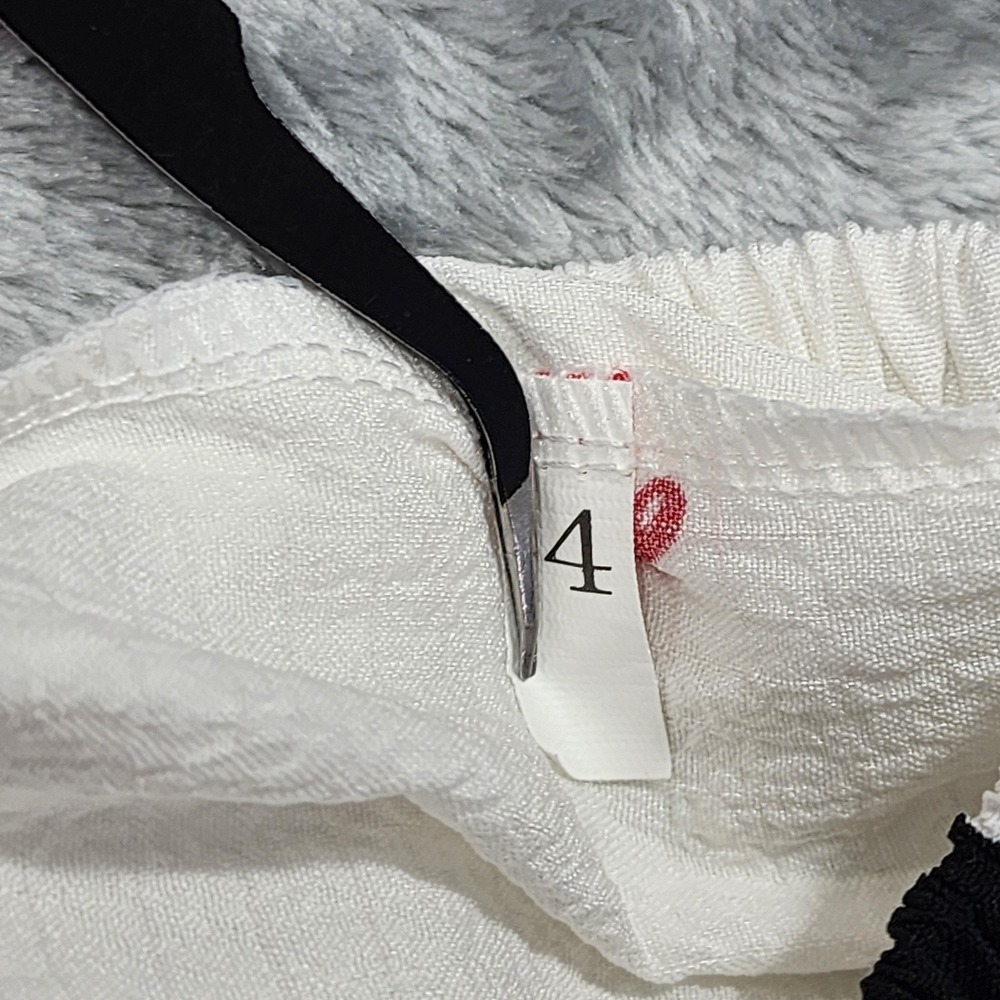 Pajama Set Womens 4 White Red Strawberry Button Front‎ Long Sleeve Two Piece - Picture 10 of 15
